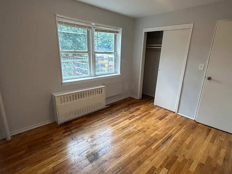 6250 McLean Ave — Photo 9