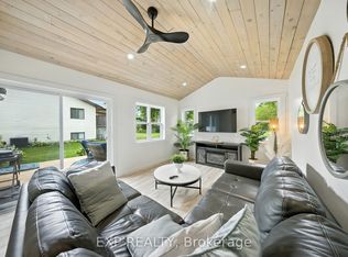 92 Mary St, Clearview, ON L0M 1G0