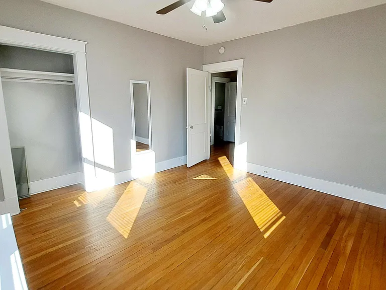 5950 Phillips Ave — Photo 18