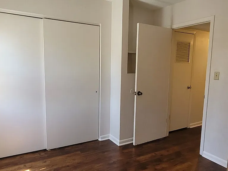2325 W Pensacola St #116 — Photo 13