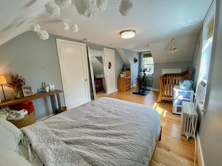 80 Russell St — Photo 22