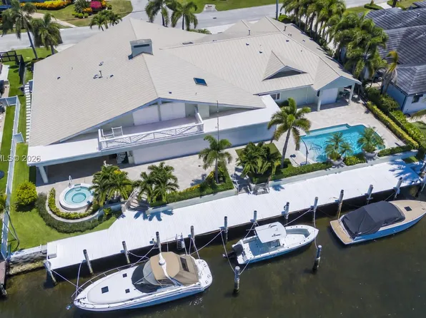 2820 NE 44th St, Lighthouse Pt, FL 33064
