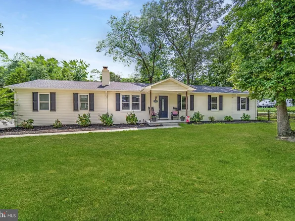 801 Danza Rd, Severn, MD 21144