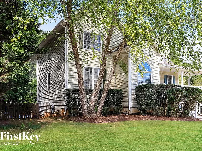 42 Appleton Way — Photo 2