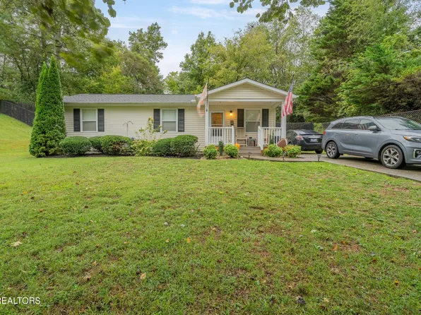 624 Melton Hill Dr, Clinton, TN 37716