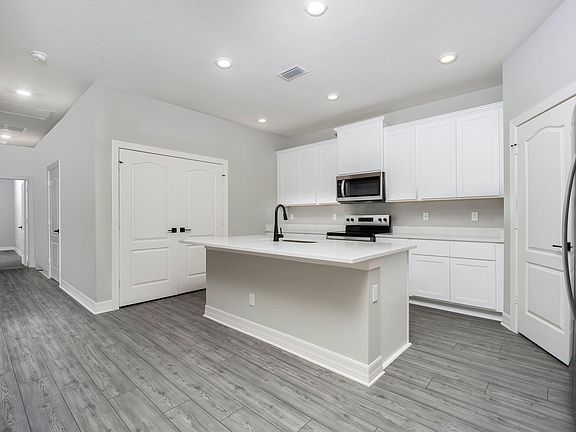 3rd image of 1811 Celebration Drive