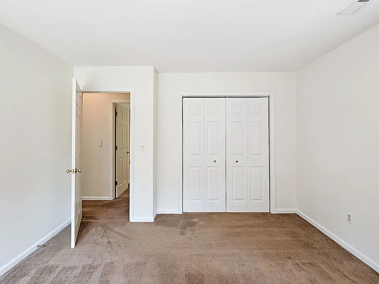 100 Fir Tree Ln — Photo 16