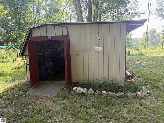 3rd image of 7667 Windoga Lake Dr