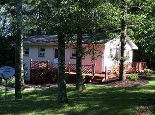 4003 Laurel Ridge Dr, East Stroudsburg, PA 18302