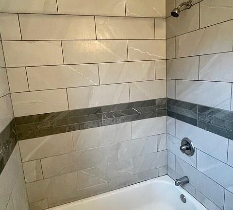 3rd image of 116 S Grove St APT 201
