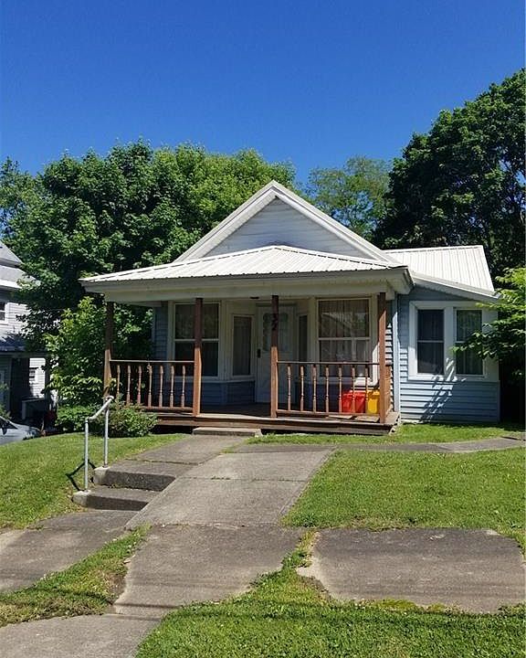 1st image of 32 W 15th St