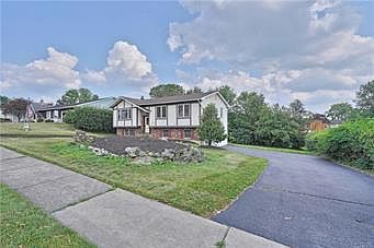 1st image of 3242 Highfield Dr