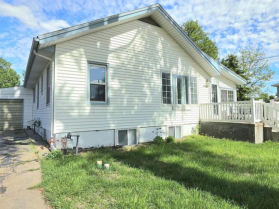 3rd image of 1611 Avenue C