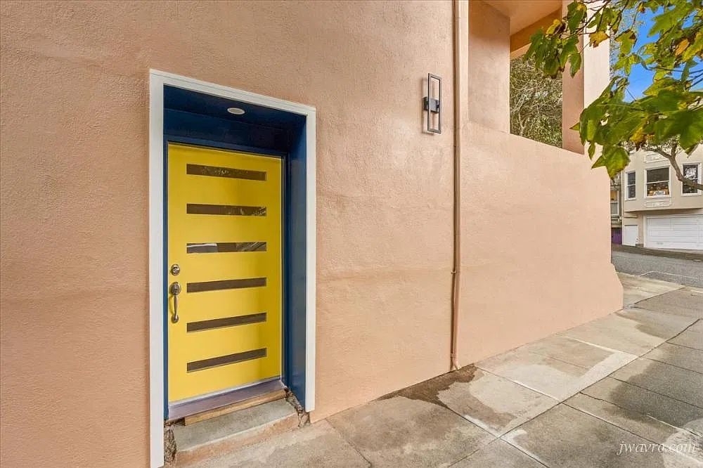 Brand New One Bedroom in Cole Valley — Photo 3