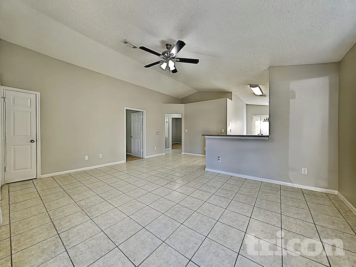 Building Photo - 3215 Boynton Dr