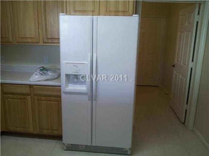 1st image of 5855 Valley Dr Unit 1031