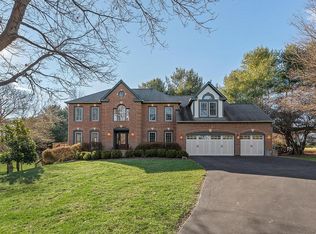 20900 Sunnyacres Rd, Gaithersburg, MD 20882