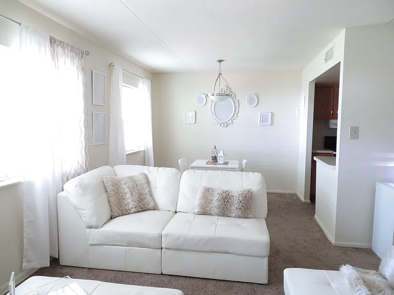 8 Welsh Dr — Photo 5