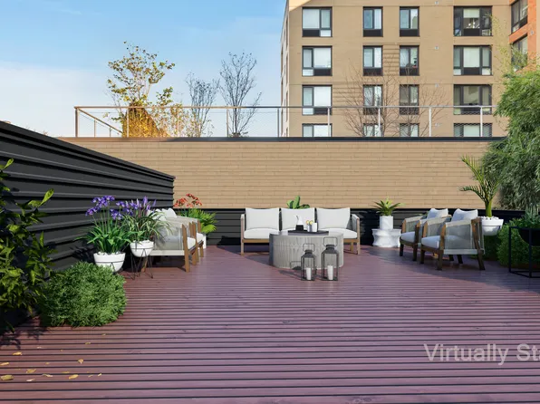 250 Manhattan Avenue image 1 of 7