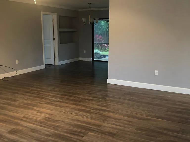 4633 Brooksdale Dr — Photo 17
