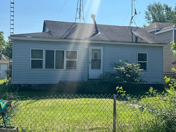 3009 Gerry St, Gary, IN 46406