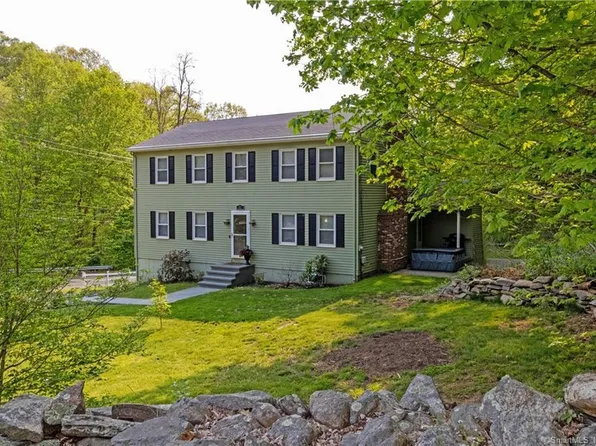 118 Rose Hill Road, Portland, CT 06480