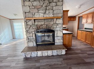 9488 Foxwell Cir, Fenton, MI 48430