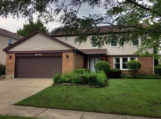 7 E Fox Hill Dr, Buffalo Grove, IL
