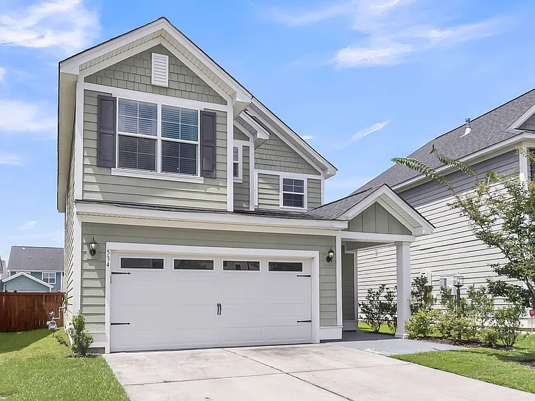 534 Alderly Dr — Photo 2