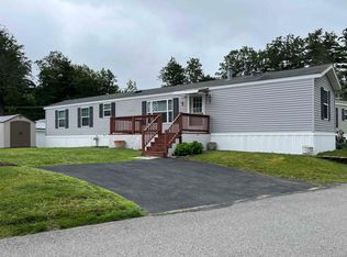 11 Willow Rd, Newton, NH 03858