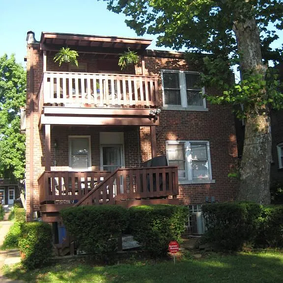 1021 Commodore Dr — Photo 15