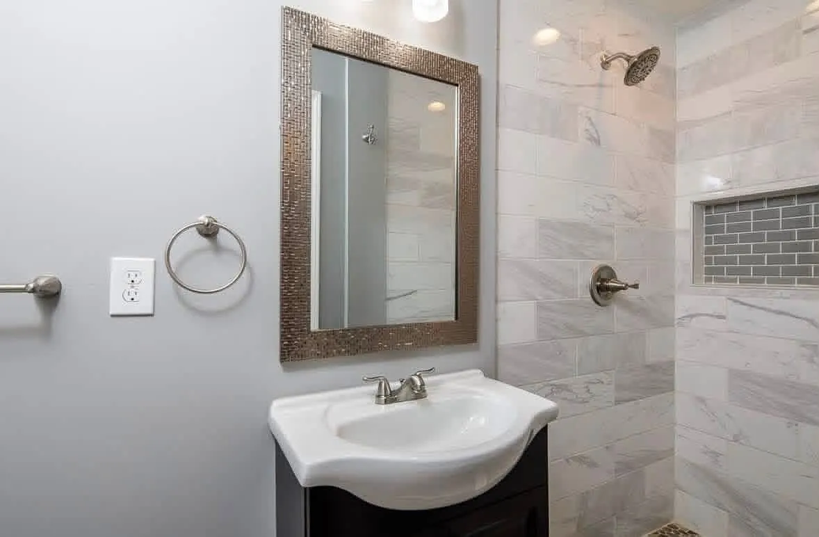 3 bed, 1075 sqft, $2,500 — Photo 3