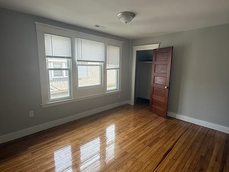 89 Hubinger St #3 — Photo 15