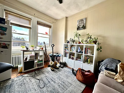 108 Myrtle St #18R Photo 1