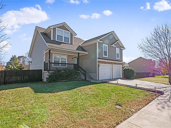 3rd image of 629 N Rockwell Ct