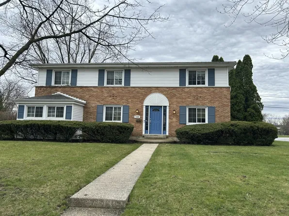 1445 Hackberry Rd, Deerfield, IL 60015