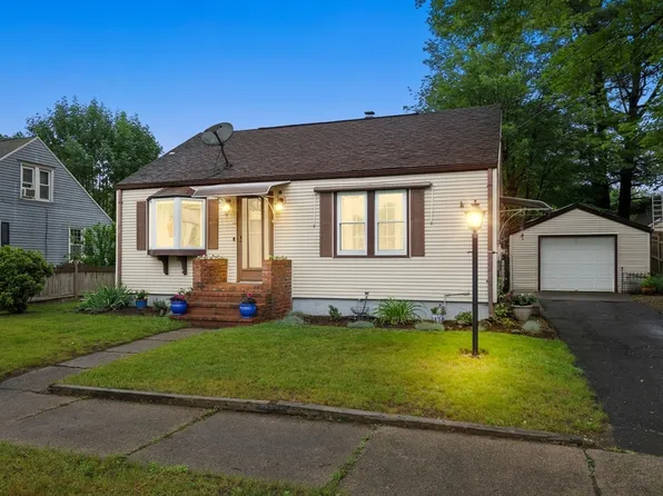 97 Connecticut Ave, Springfield, MA 01104