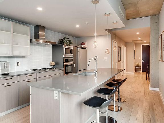 3rd image of 1600 Little Raven St #208