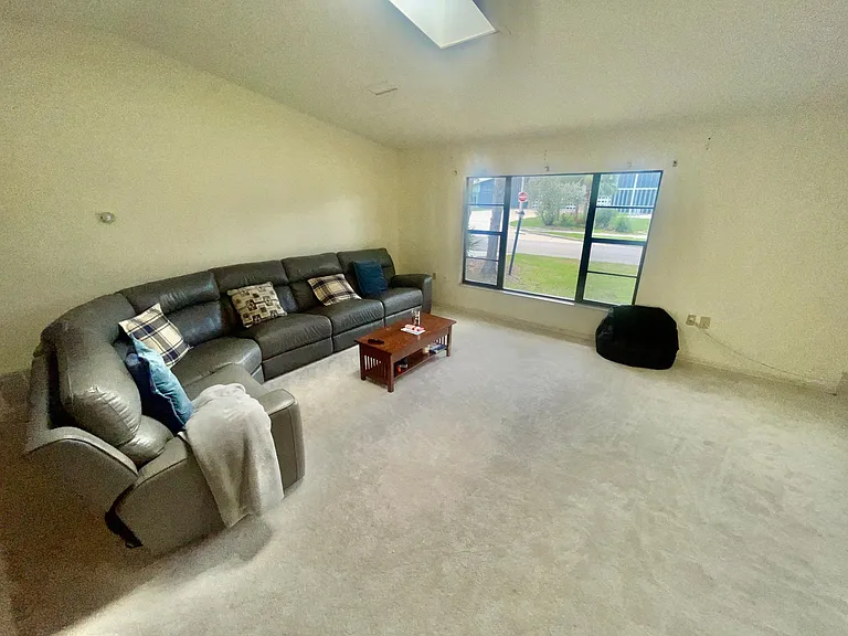 Living Room-Common Area