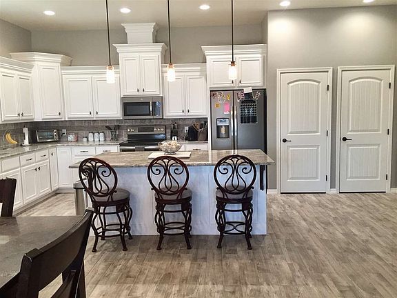 4th image of 3699 S Plowman Dr