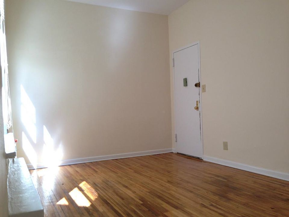 2nd image of 23 W 84th St APT 3D