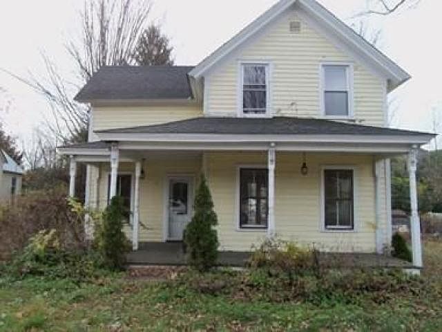 1st image of 1041 E River Dr