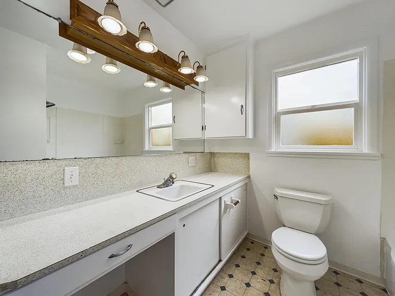1205 Lincoln Ave — Photo 7