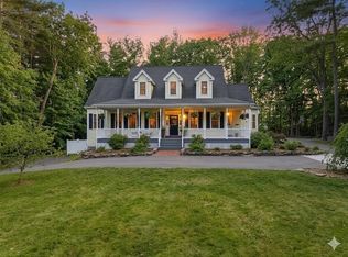 14 Salisbury St, Grafton, MA 01519