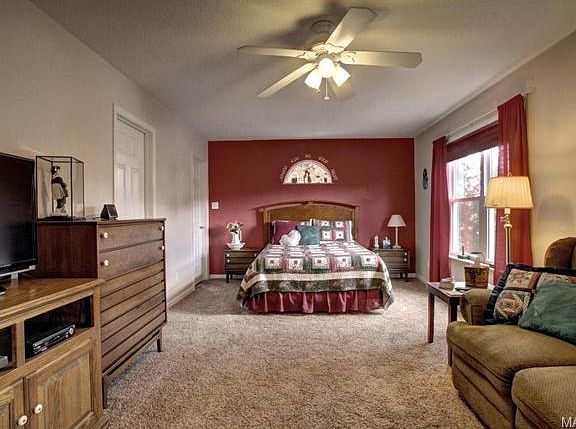 4th image of 10434 Lake Crest Dr