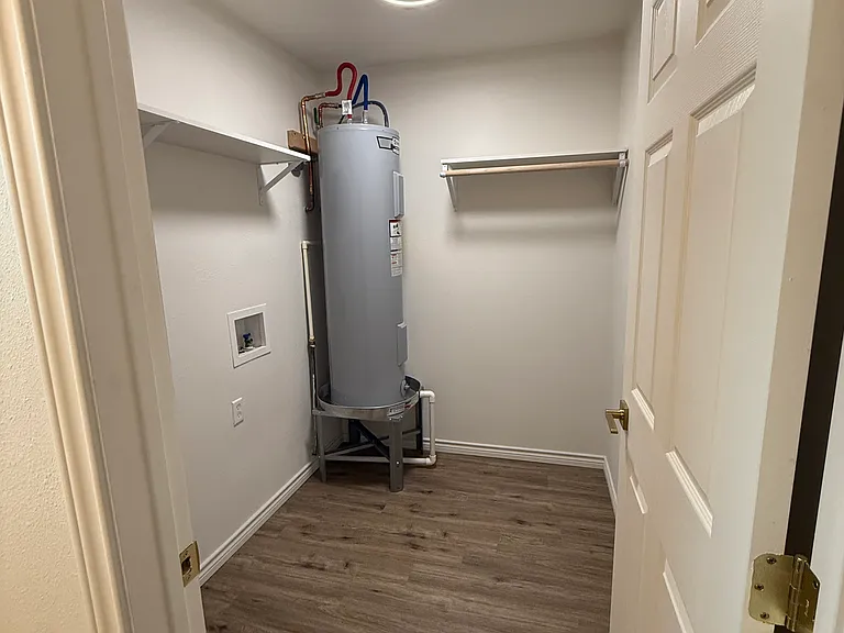 1505 W Pearl St #11 — Photo 9