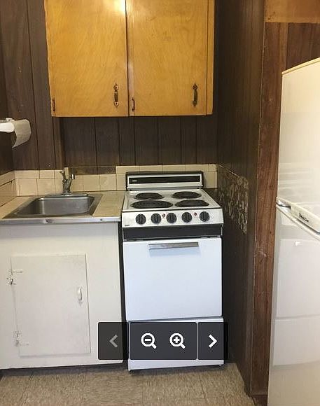 2nd image of 279 Crescent St APT 2