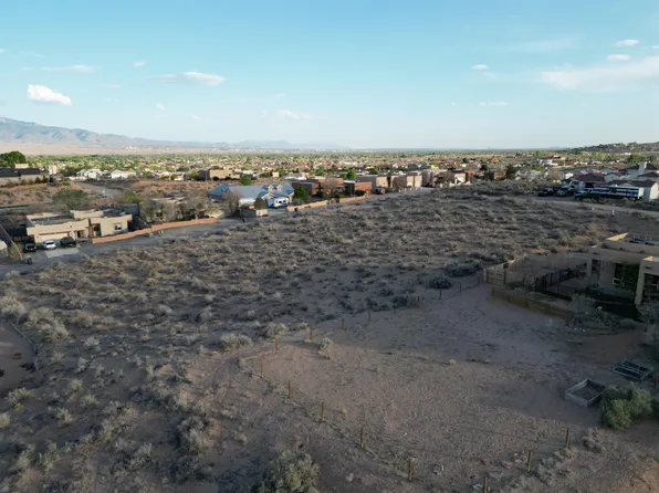 5537 Vera Cruz Rd NE, Rio Rancho, NM 87144