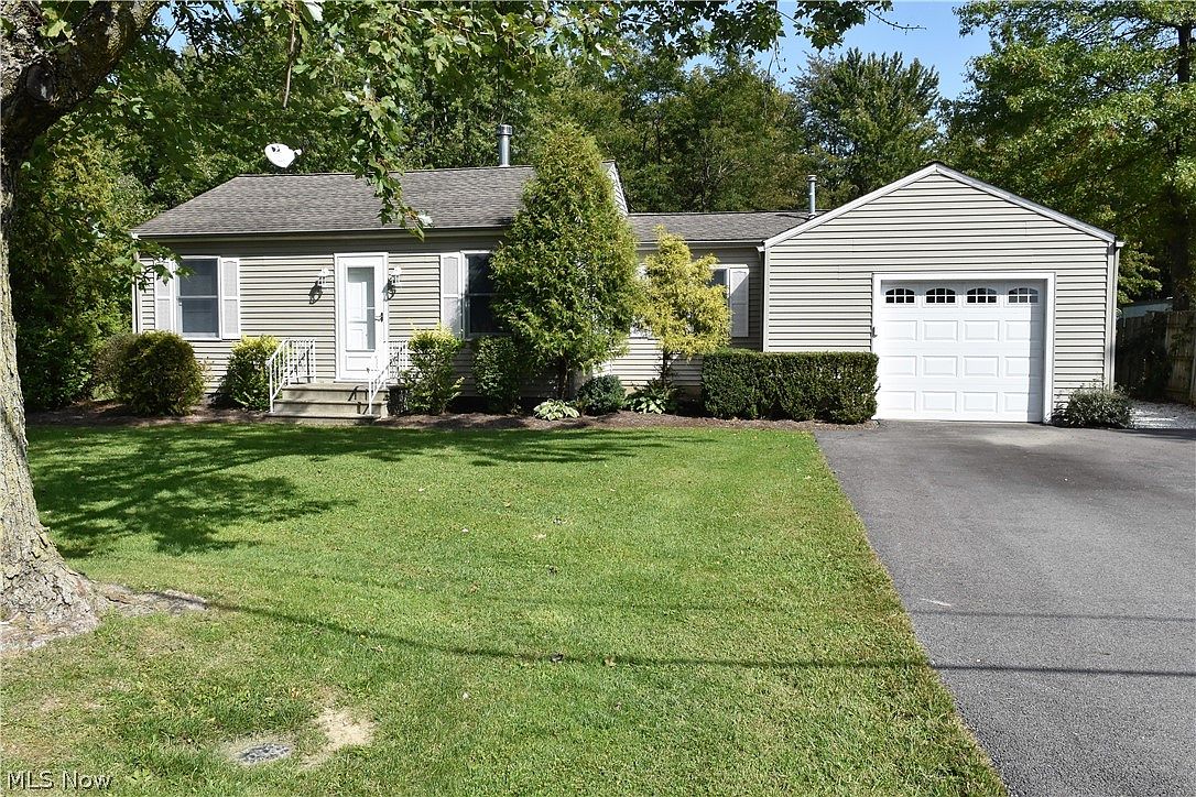 12065 Cowley Rd, Columbia Station, OH 44028 Zillow