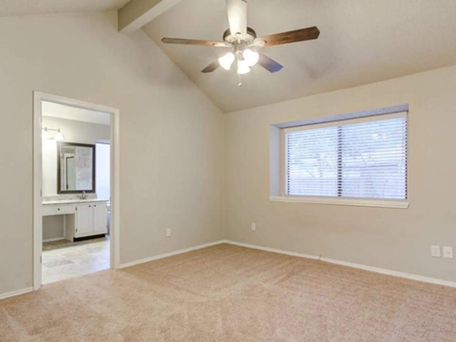 11823 Freelan Dr — Photo 4